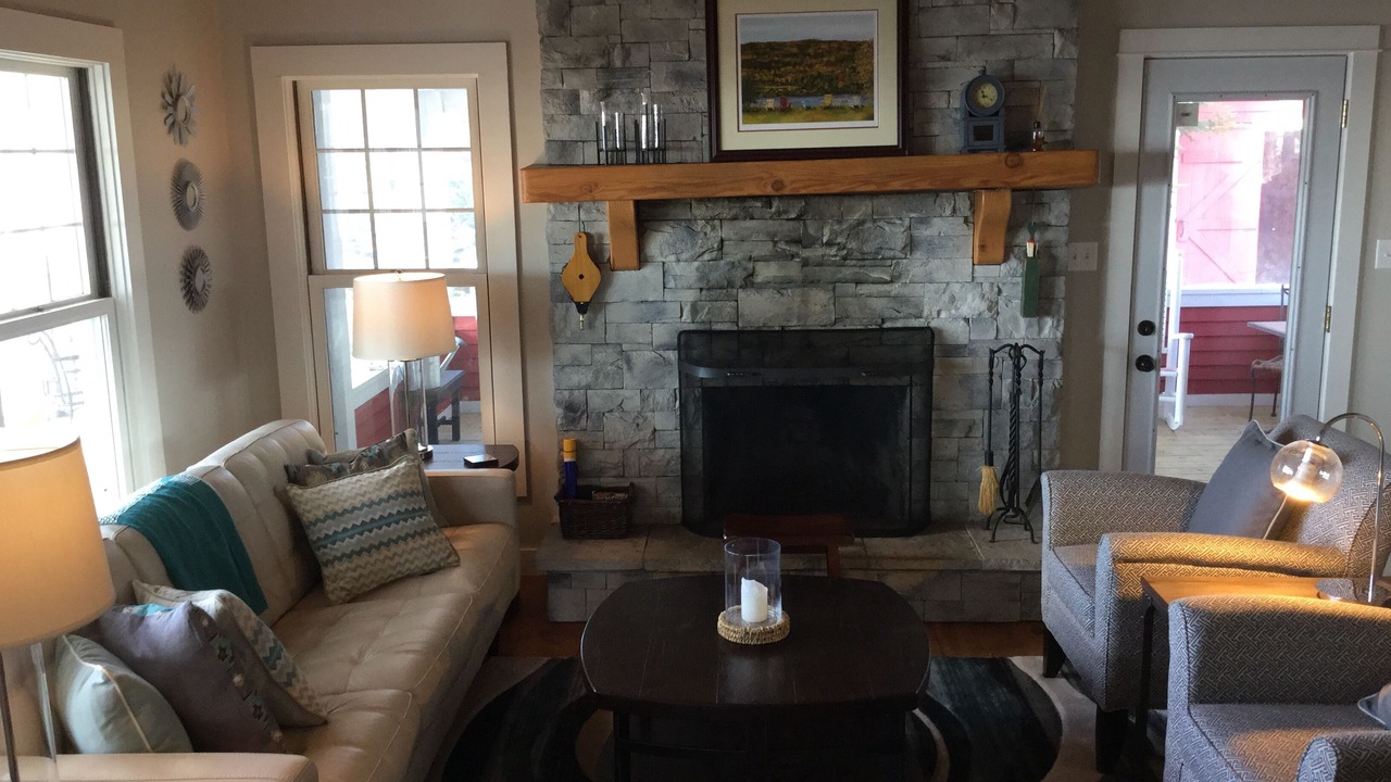 Photo of Livingroom in Trinity East