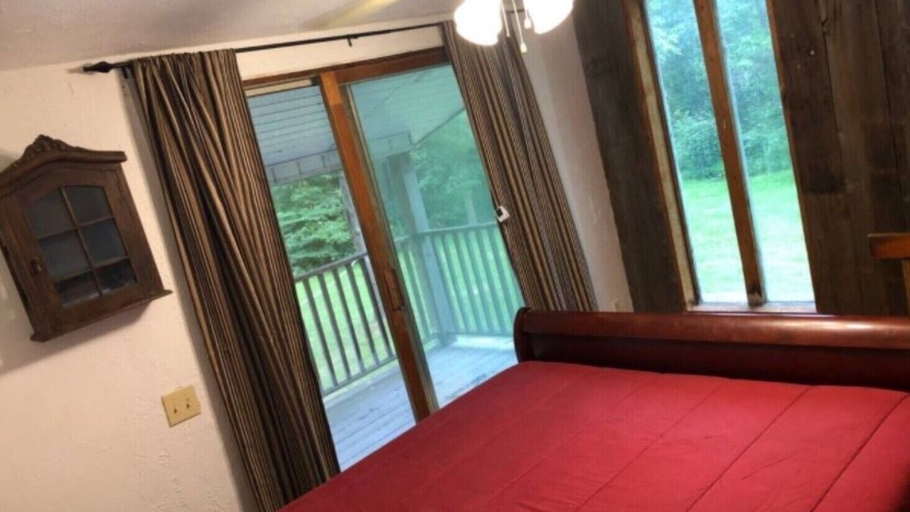 Photo of Bedroom in Quinte West