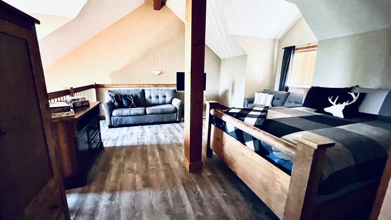 Photo of Bedroom in East Kootenay