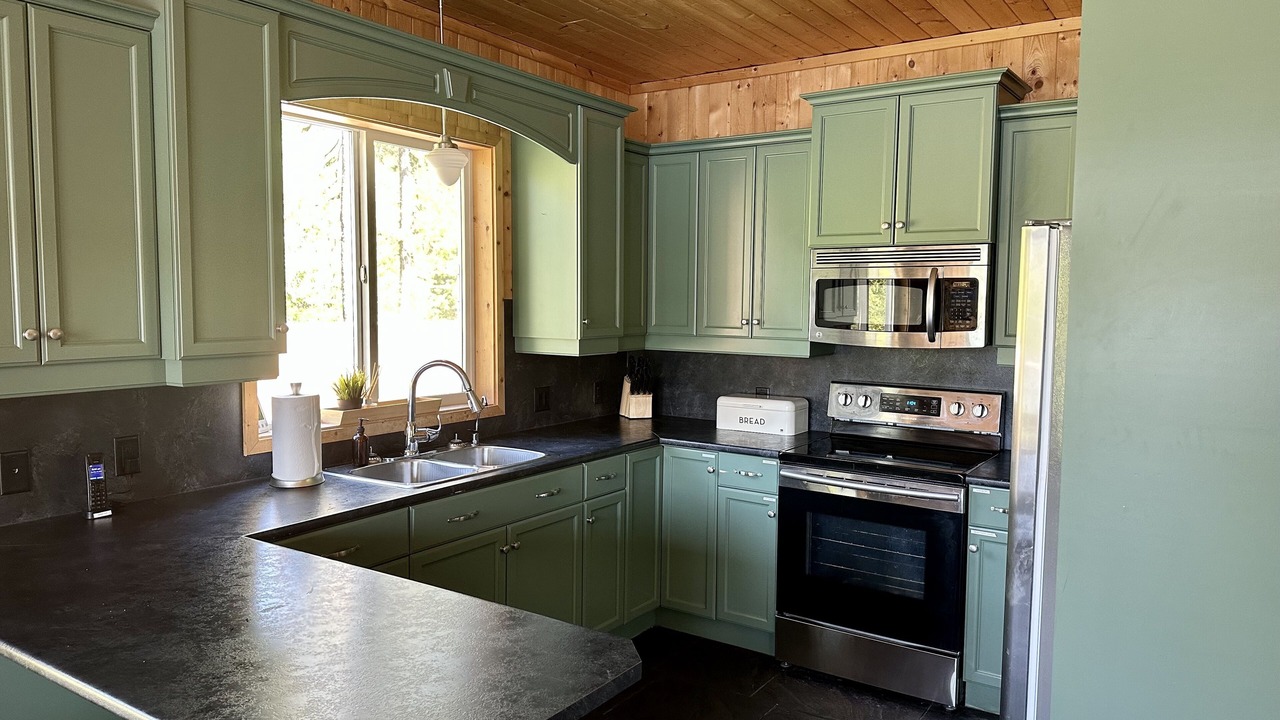 Photo of Kitchen in Eagle Creek