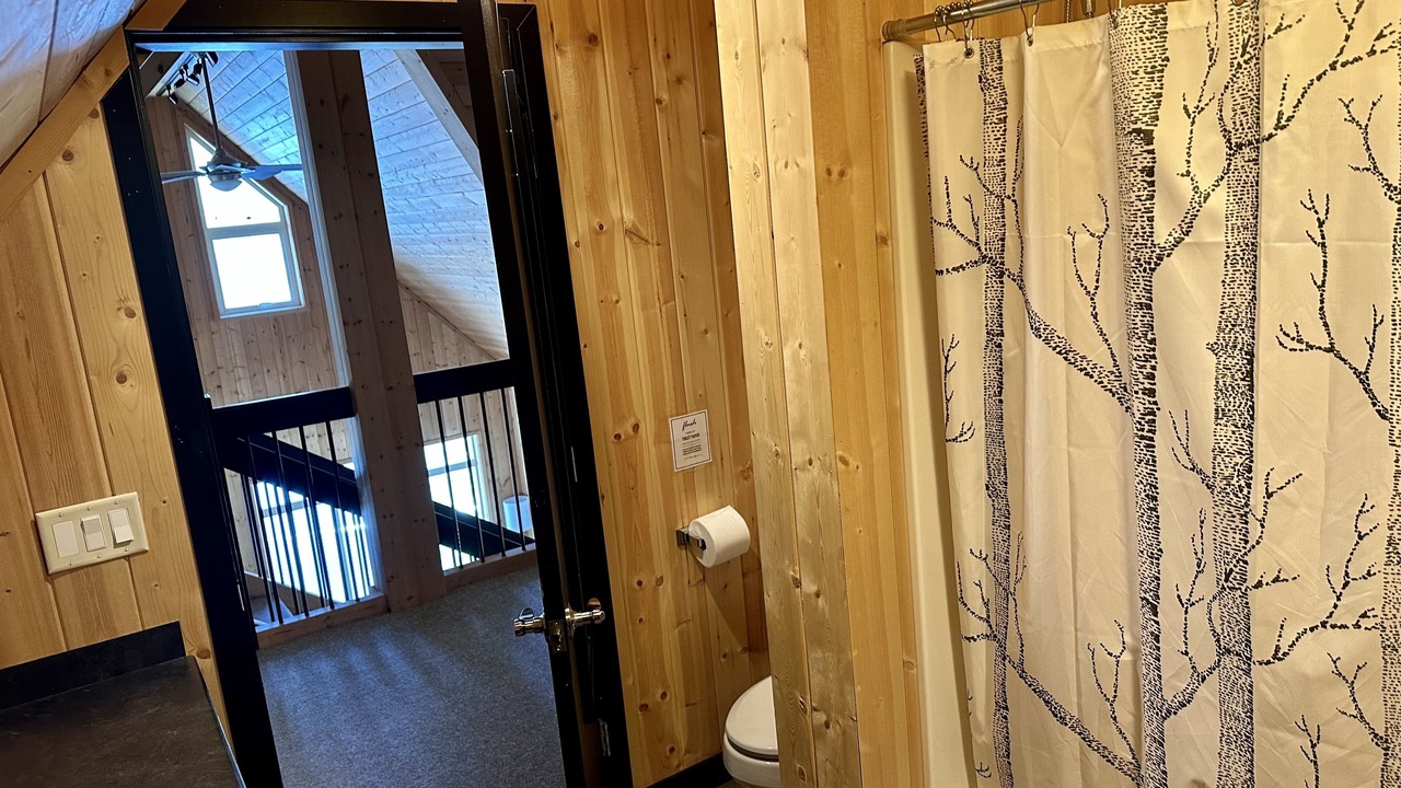 Photo of Bathroom in Eagle Creek