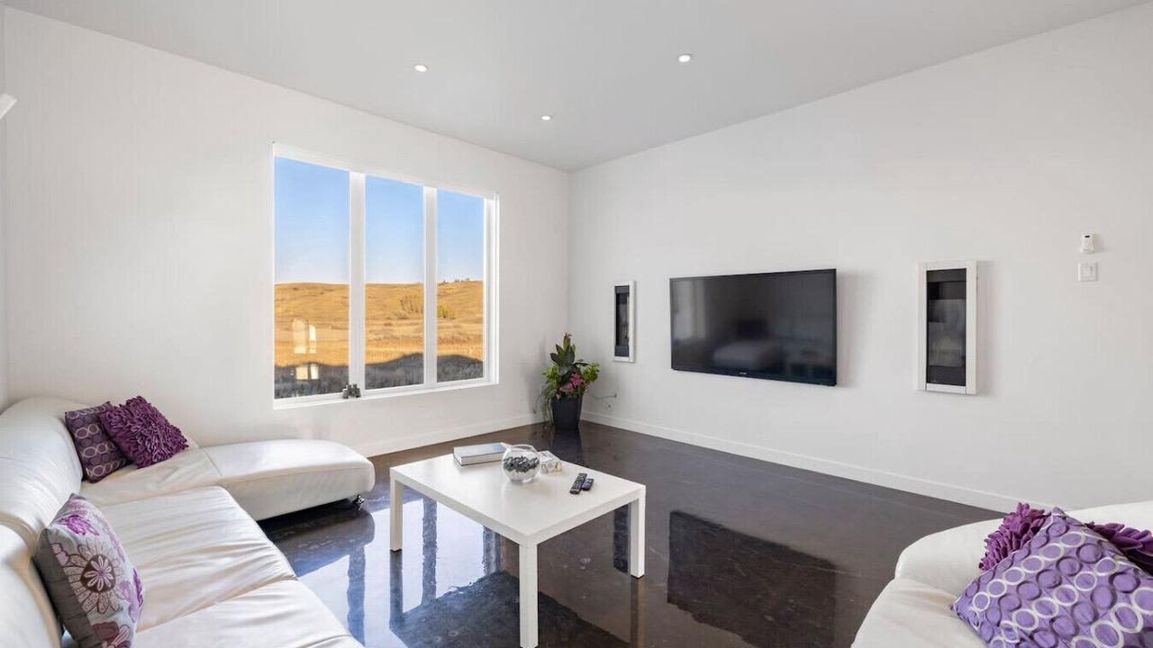 Photo of Livingroom in Alberta