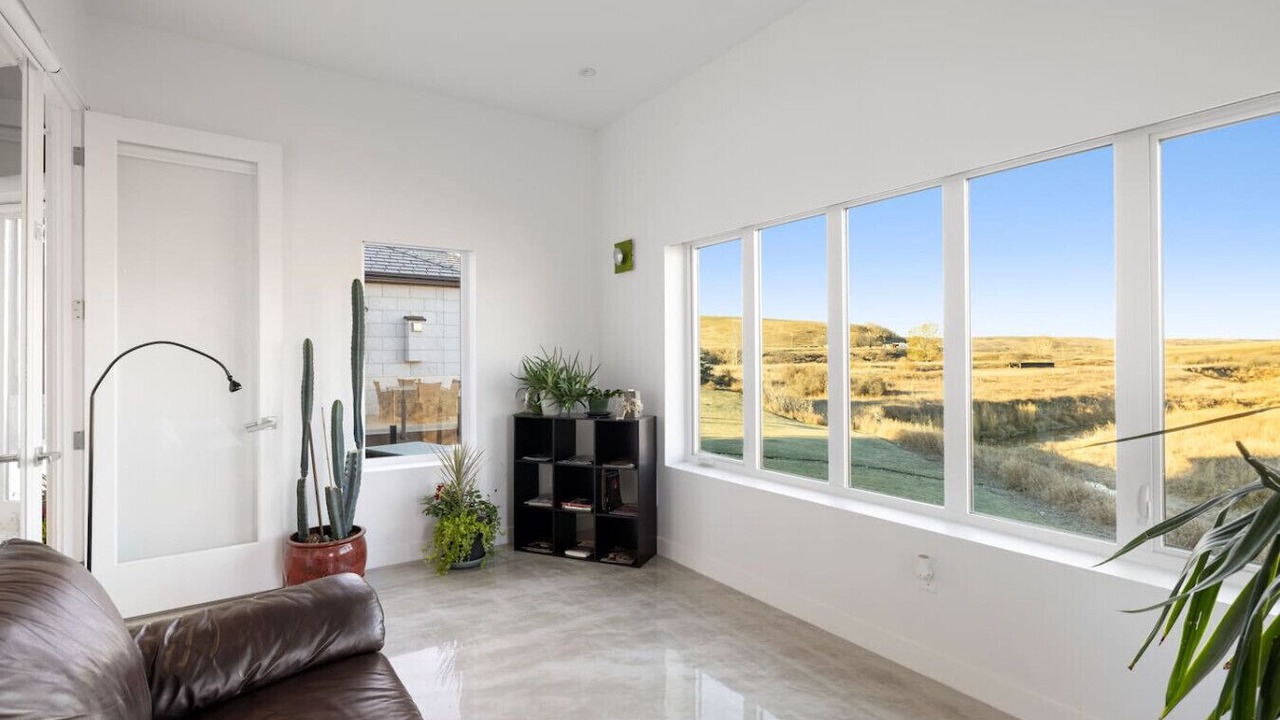 Photo of Livingroom in Alberta