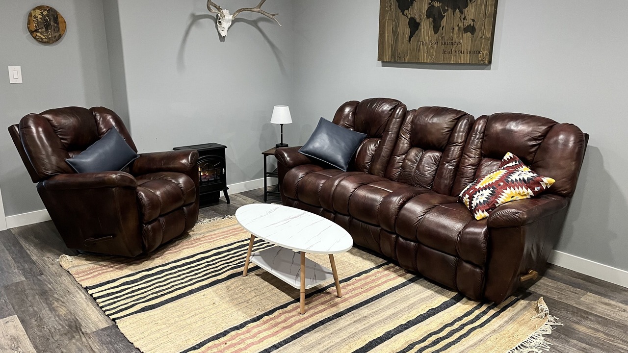 Photo of Livingroom in Yellowhead County