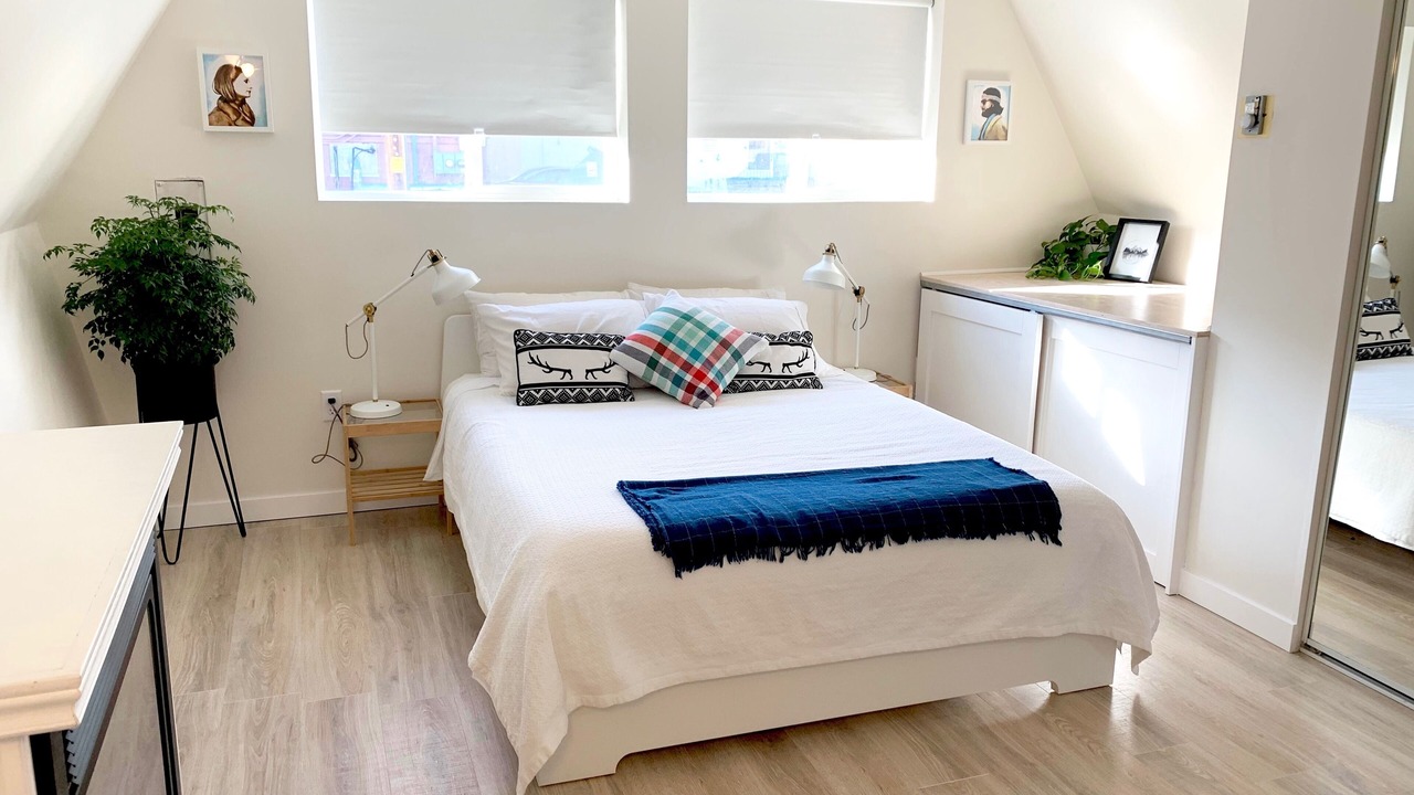 Photo of Livingroom in Sylvan Lake