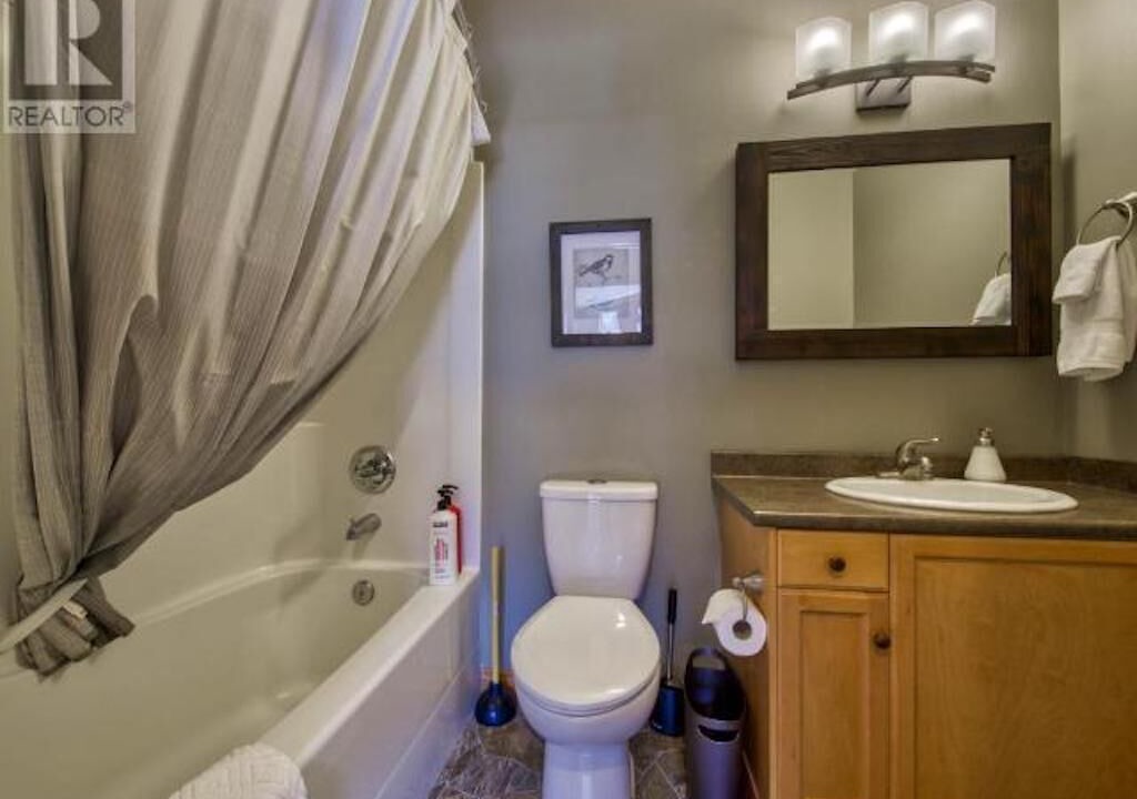 Photo of Bathroom in Fairways