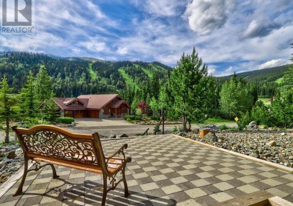 Photo of Patio Balcony in Fairways
