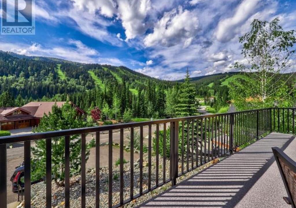 Photo of Outdoor in Fairways