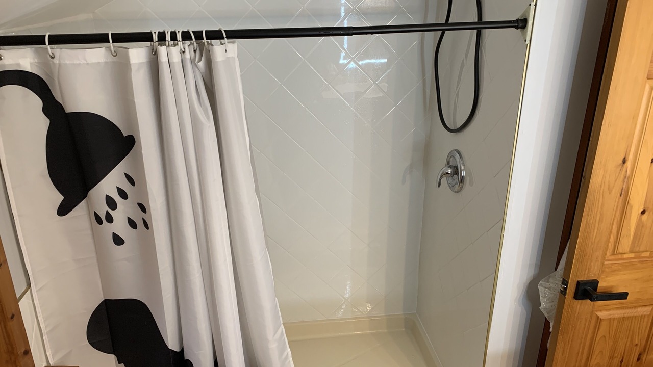 Photo of Bathroom in Arden