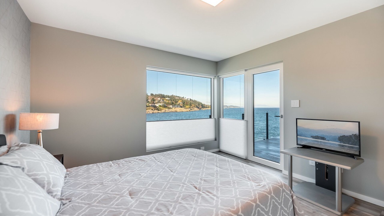 Photo of Bedroom in Saanich East