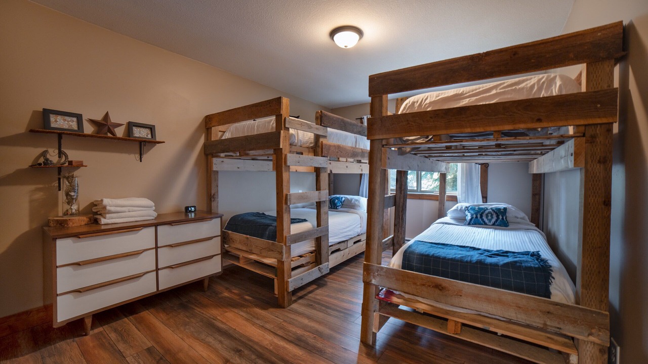 Photo of Bedroom in Shannon Lake