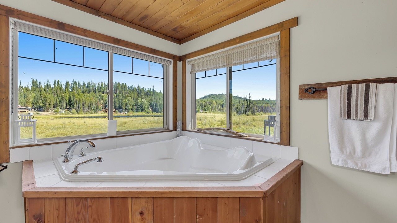 Photo of Bathroom in Shannon Lake