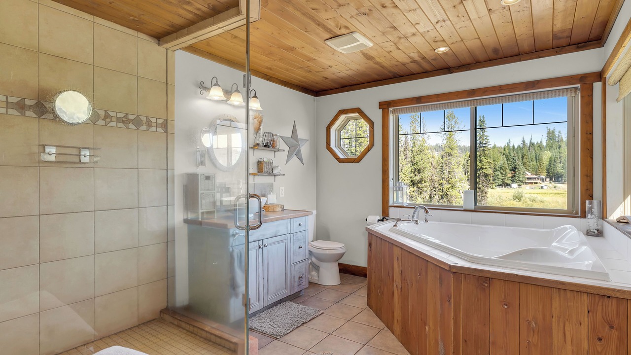 Photo of Bathroom in Shannon Lake