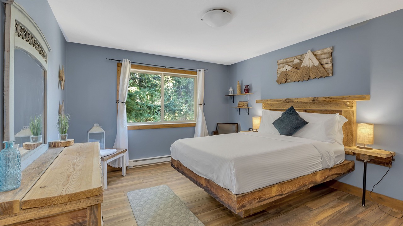 Photo of Bedroom in Shannon Lake