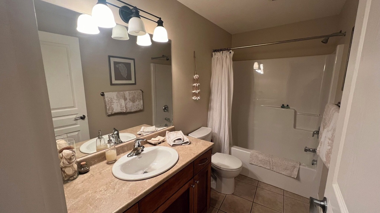 Photo of Bathroom in Sicamous