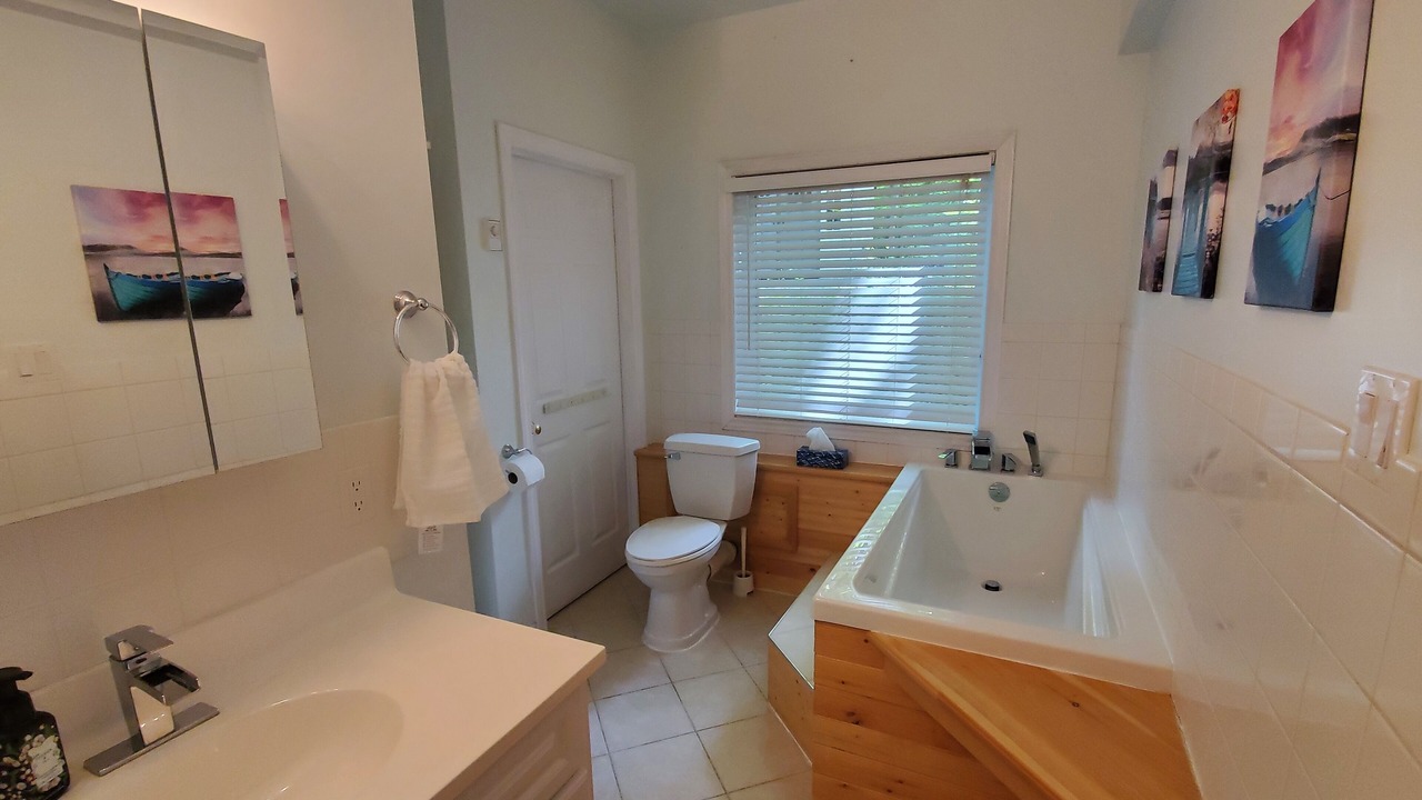 Photo of Bathroom in Lanark Highlands