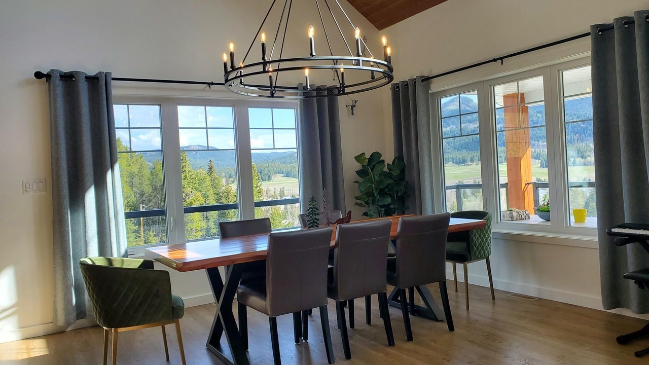 Photo of Livingroom in Blairmore