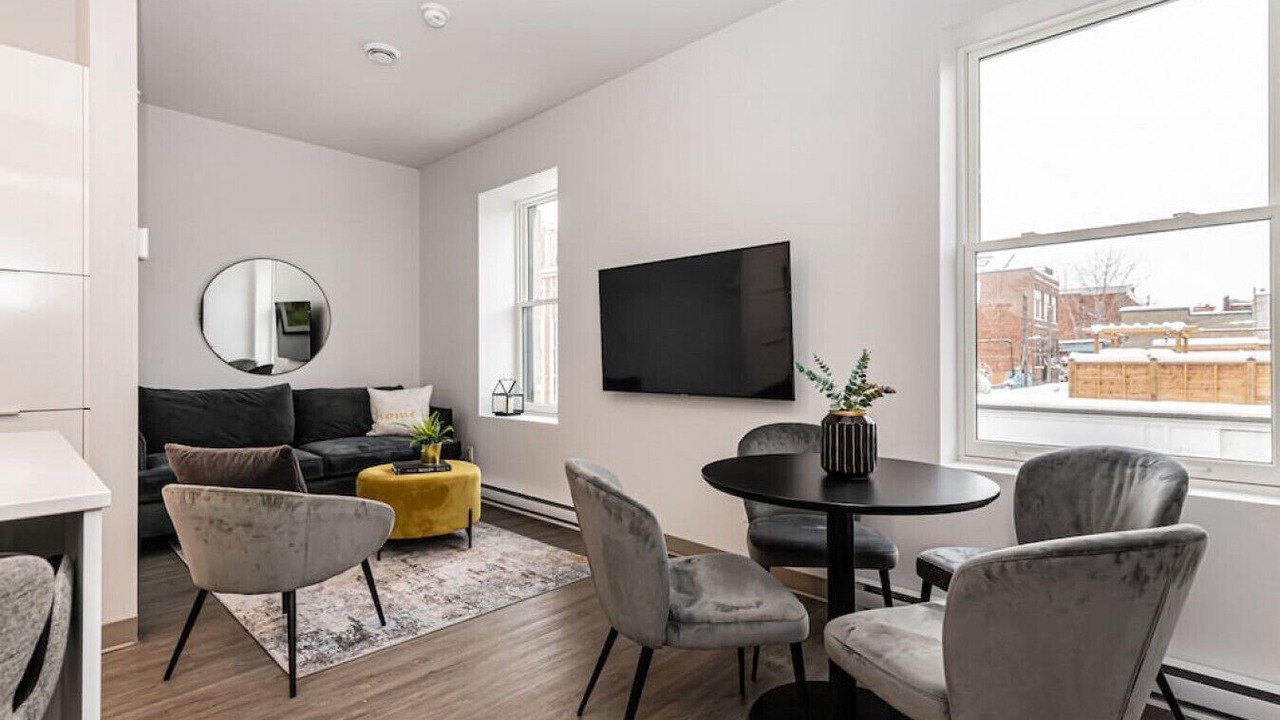 Photo of Livingroom in Plateau Mont Royal