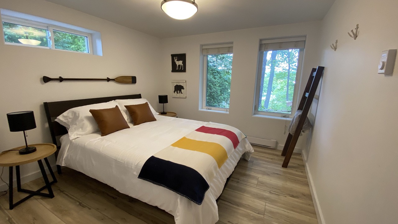 Photo of Bedroom in Bracebridge