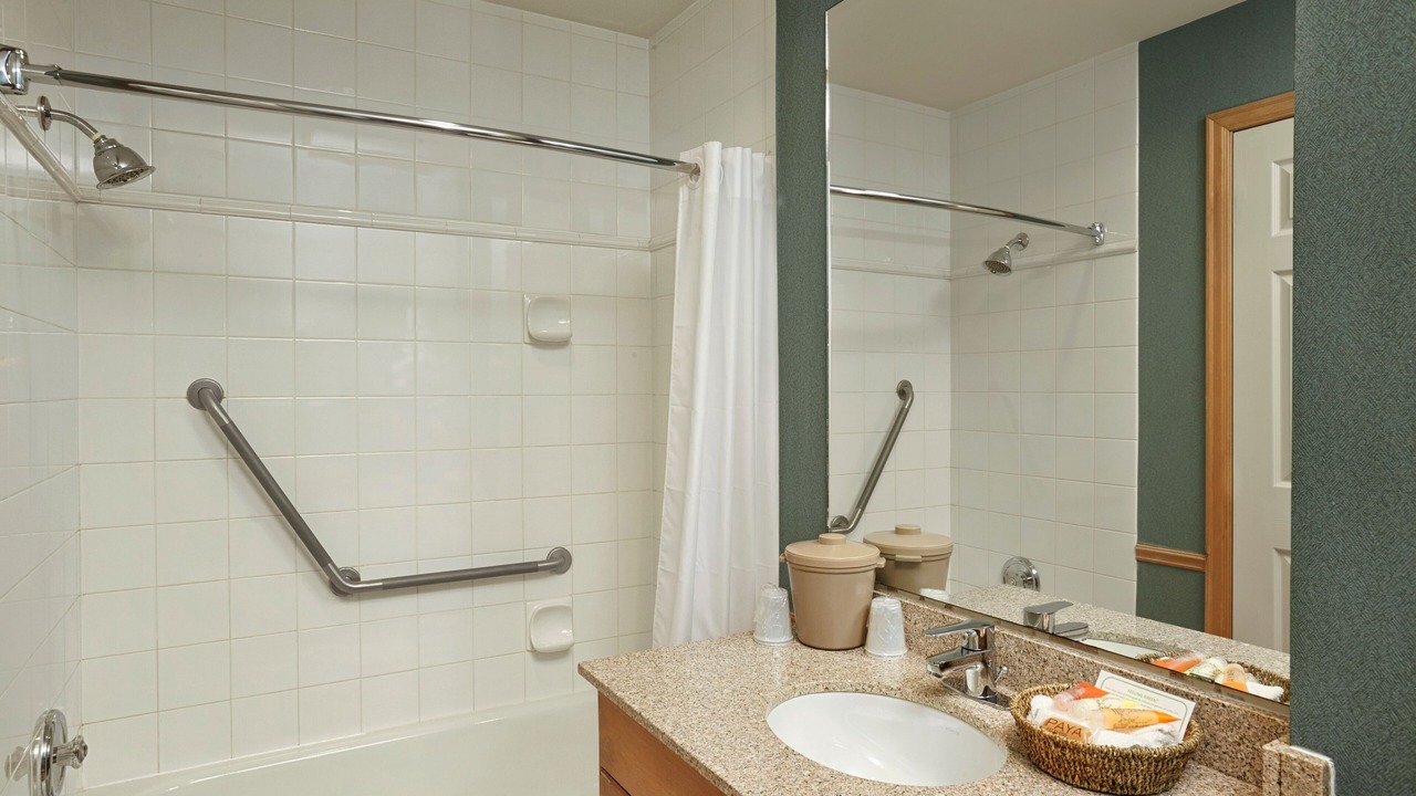 Photo of Bathroom in Lake Louise