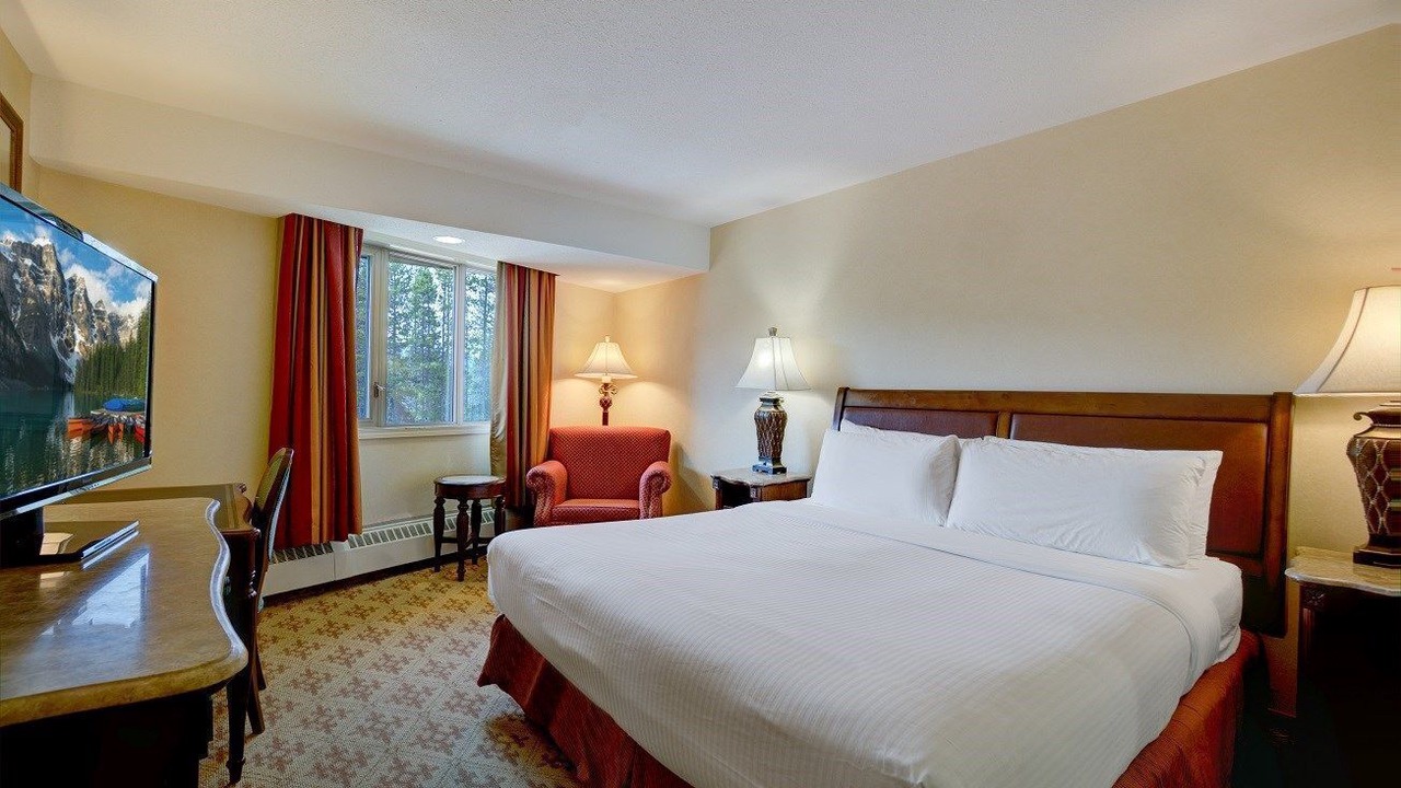 Photo of Bedroom in Lake Louise