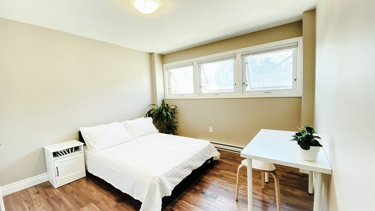 Photo of Bedroom in Kincardine