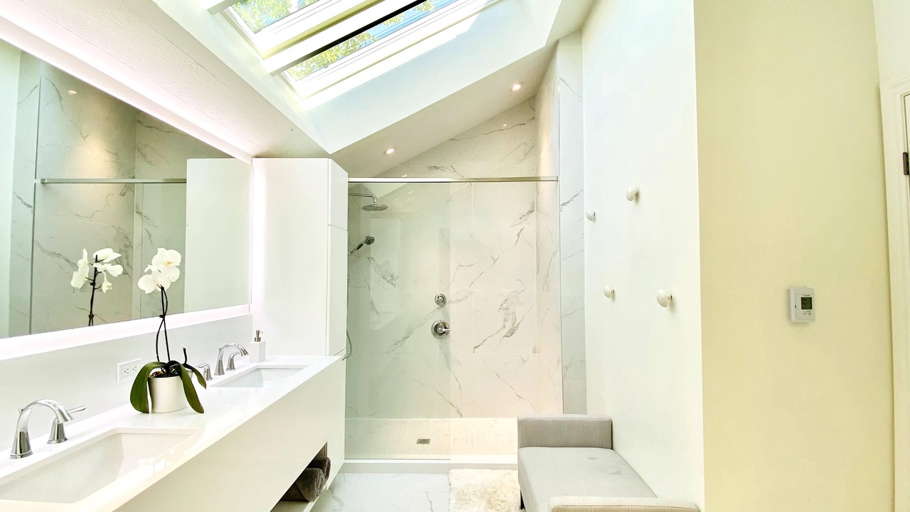 Photo of Bathroom in Kincardine