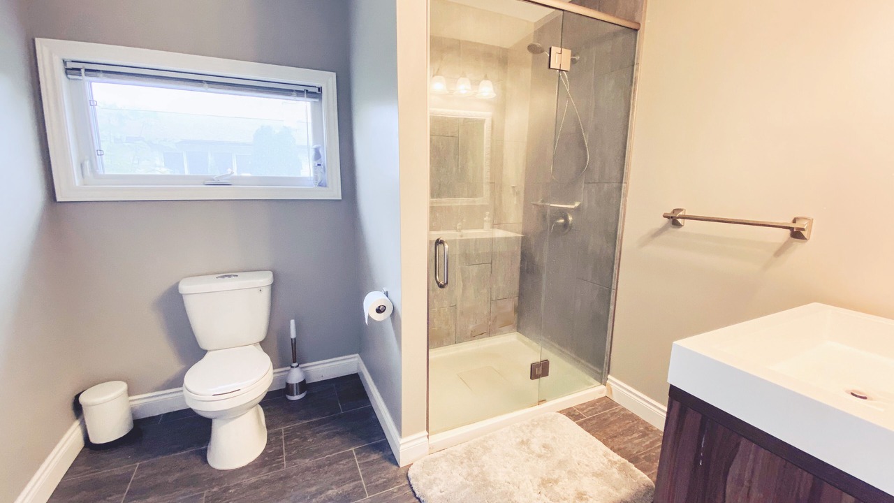 Photo of Bathroom in Kincardine
