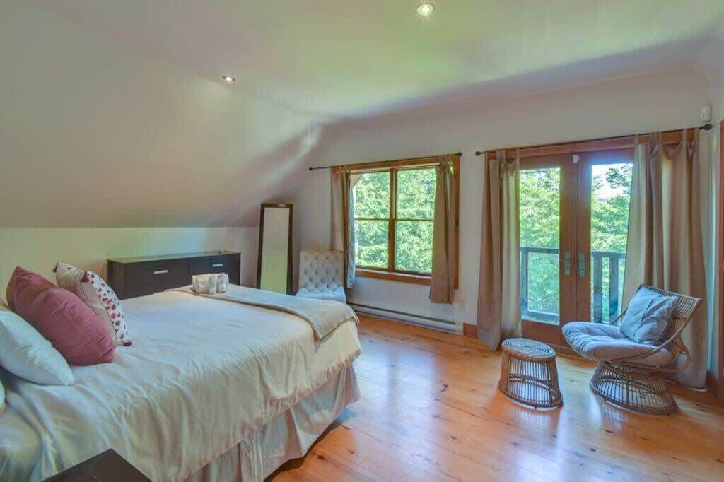 Photo of Bedroom in Lac Superieur Village