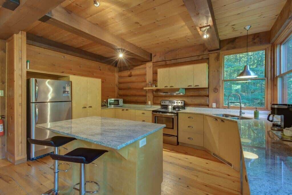 Photo of Kitchen in Lac Superieur Village