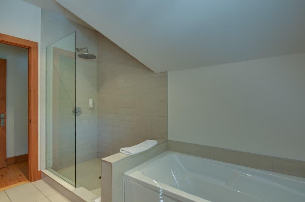 Photo of Bathroom in Lac Superieur Village