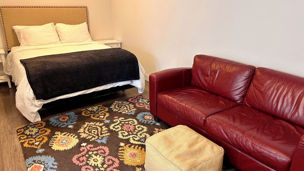 Photo of Bedroom in South Central