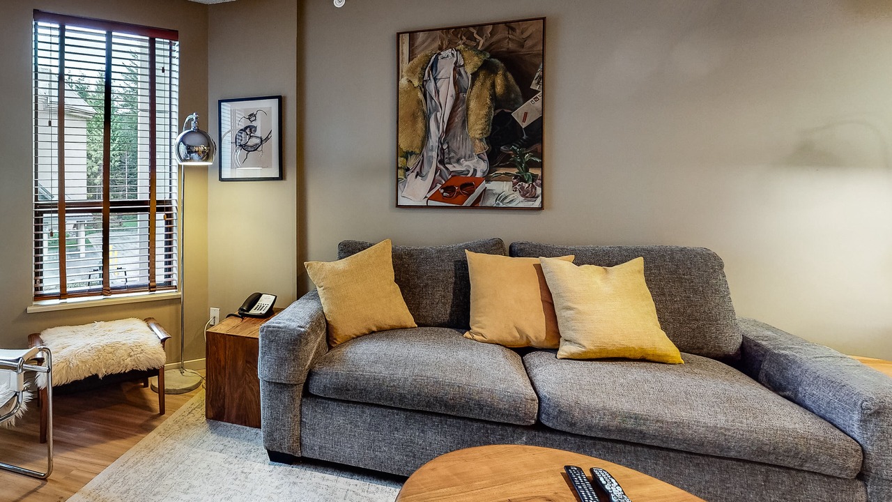 Photo of Livingroom in Upper Village