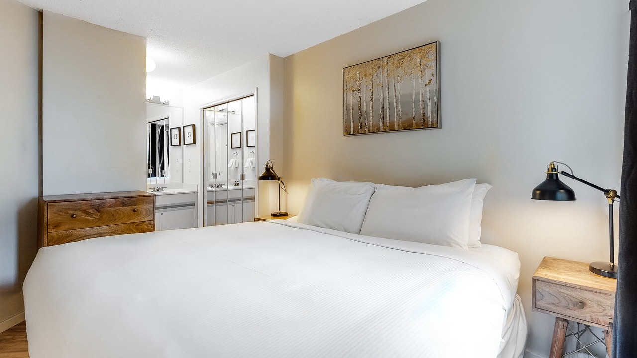 Photo of Bedroom in Upper Village