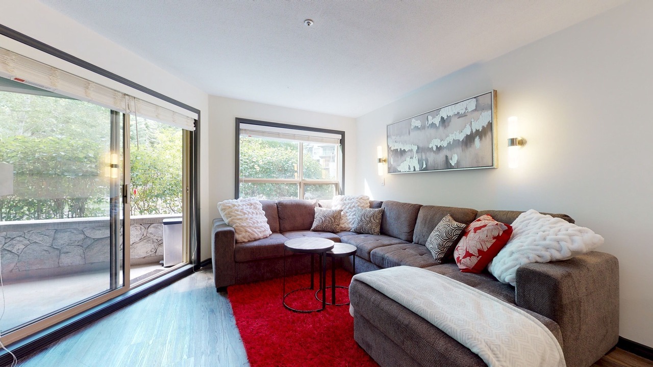Photo of Livingroom in Upper Village