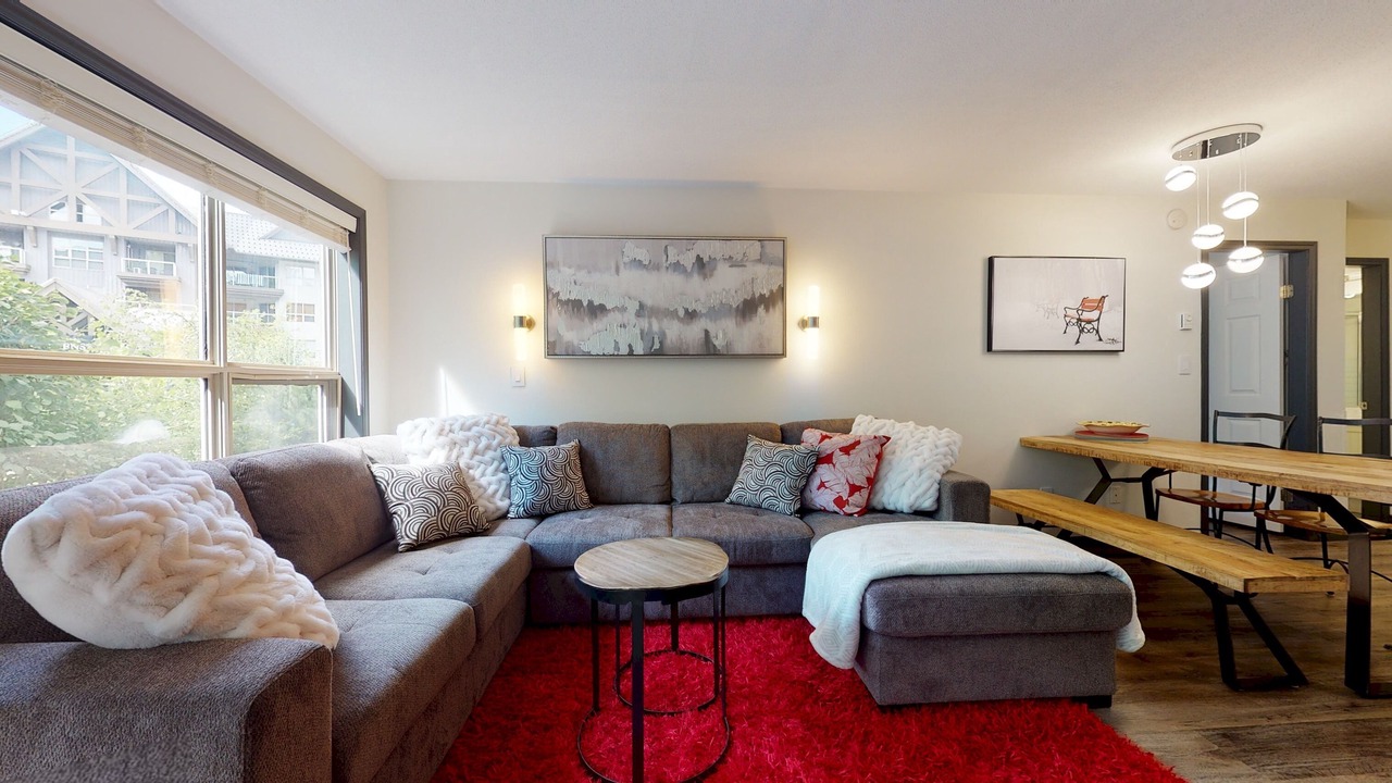 Photo of Livingroom in Upper Village