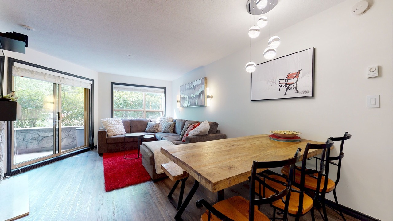 Photo of Livingroom in Upper Village