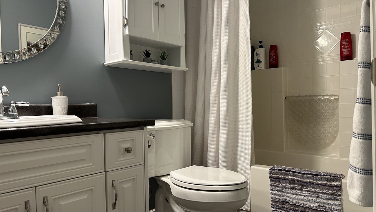 Photo of Bathroom in Maple Ridge
