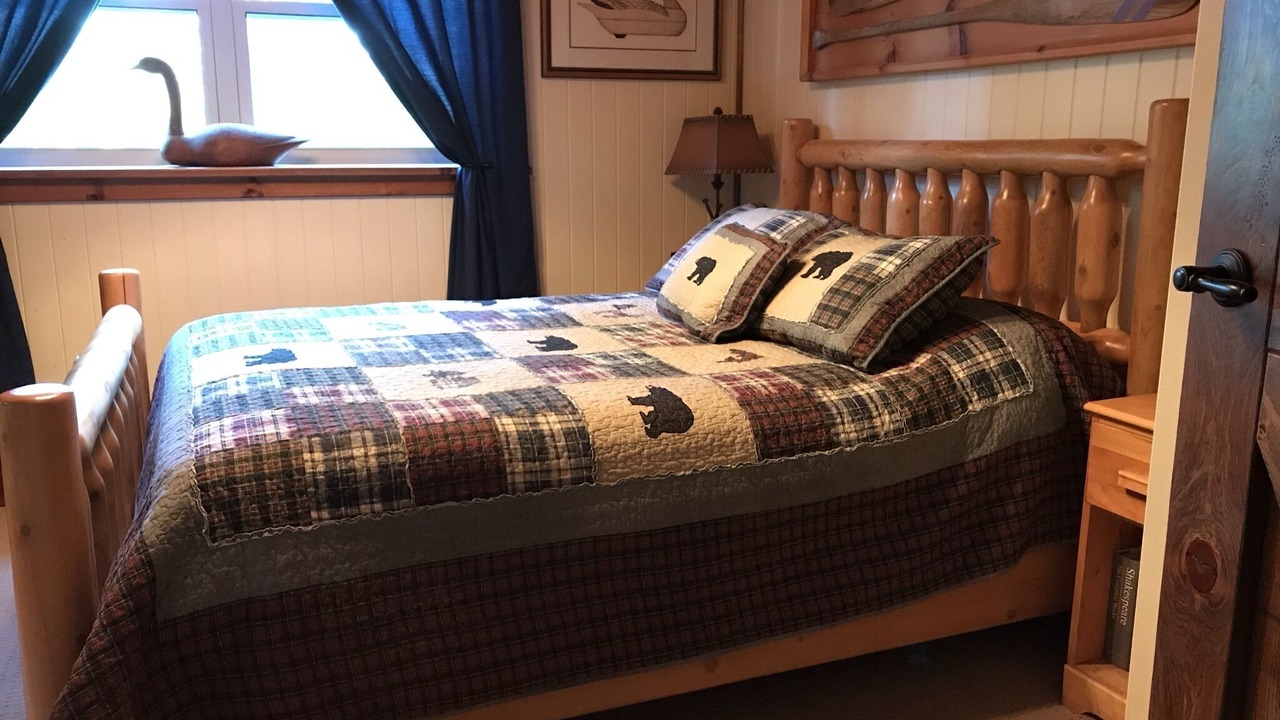 Photo of Bedroom in Muskoka Lakes