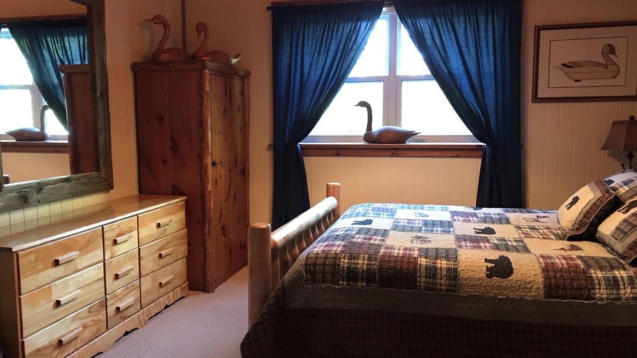 Photo of Bedroom in Muskoka Lakes