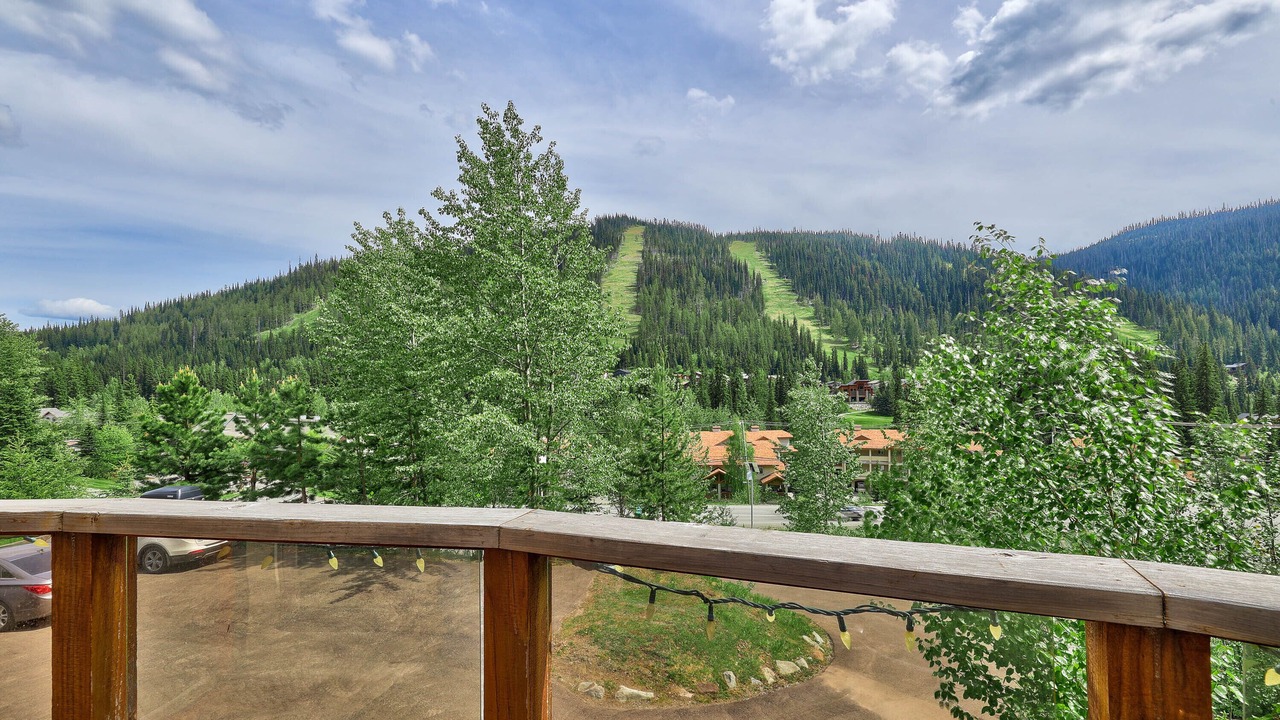 Photo of Patio Balcony in Sunburst Estates