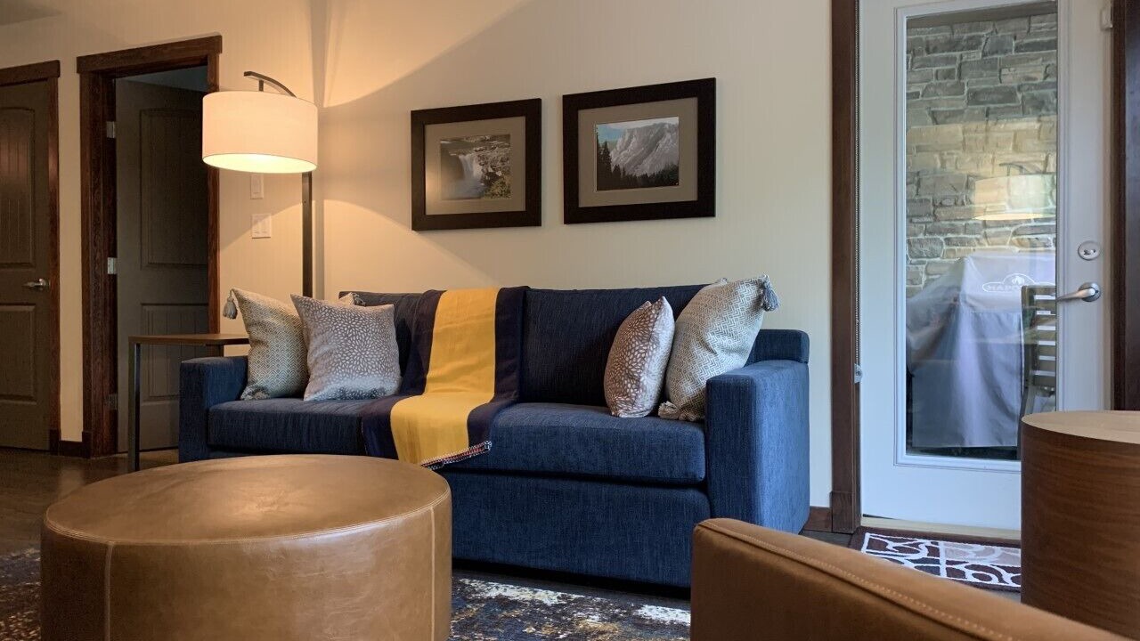 Photo of Livingroom in Cougar Creek