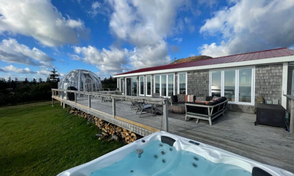 Photo of Patio Balcony in Aspy Bay