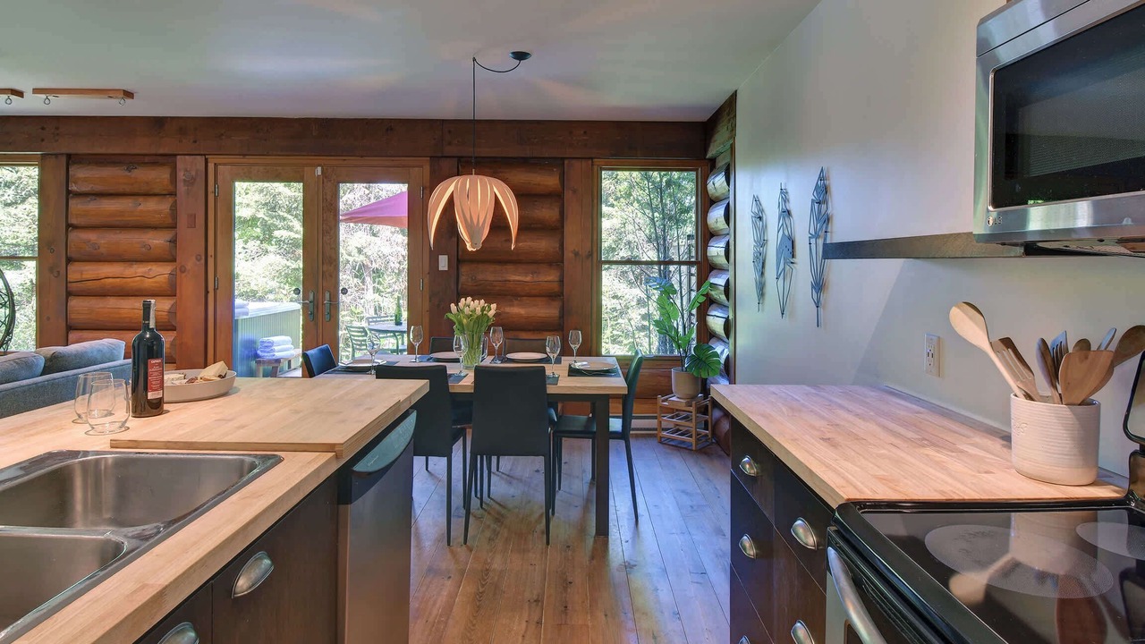 Photo of Kitchen in Lac Superieur Village