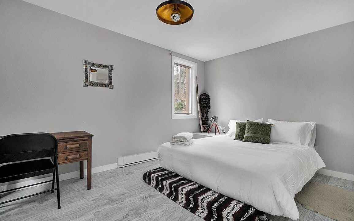 Photo of Bedroom in Les Collines-de-l'Outaouais Regional County Municipality