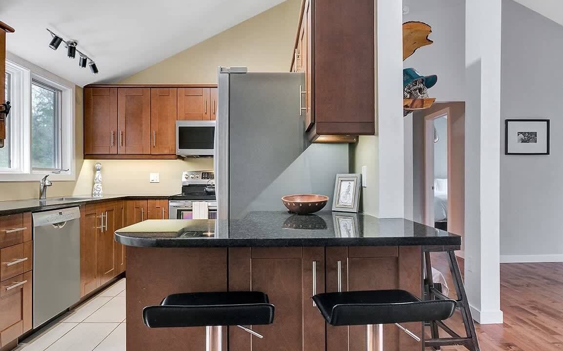 Photo of Kitchen in Les Collines-de-l'Outaouais Regional County Municipality