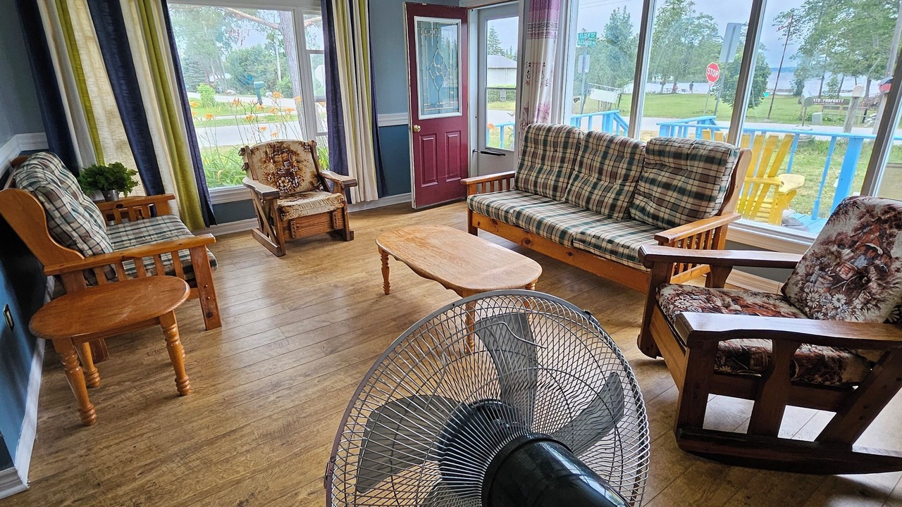Photo of Livingroom in Kawartha Lakes