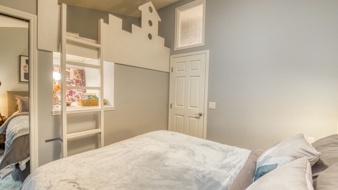 Photo of Bedroom in Harvie Heights