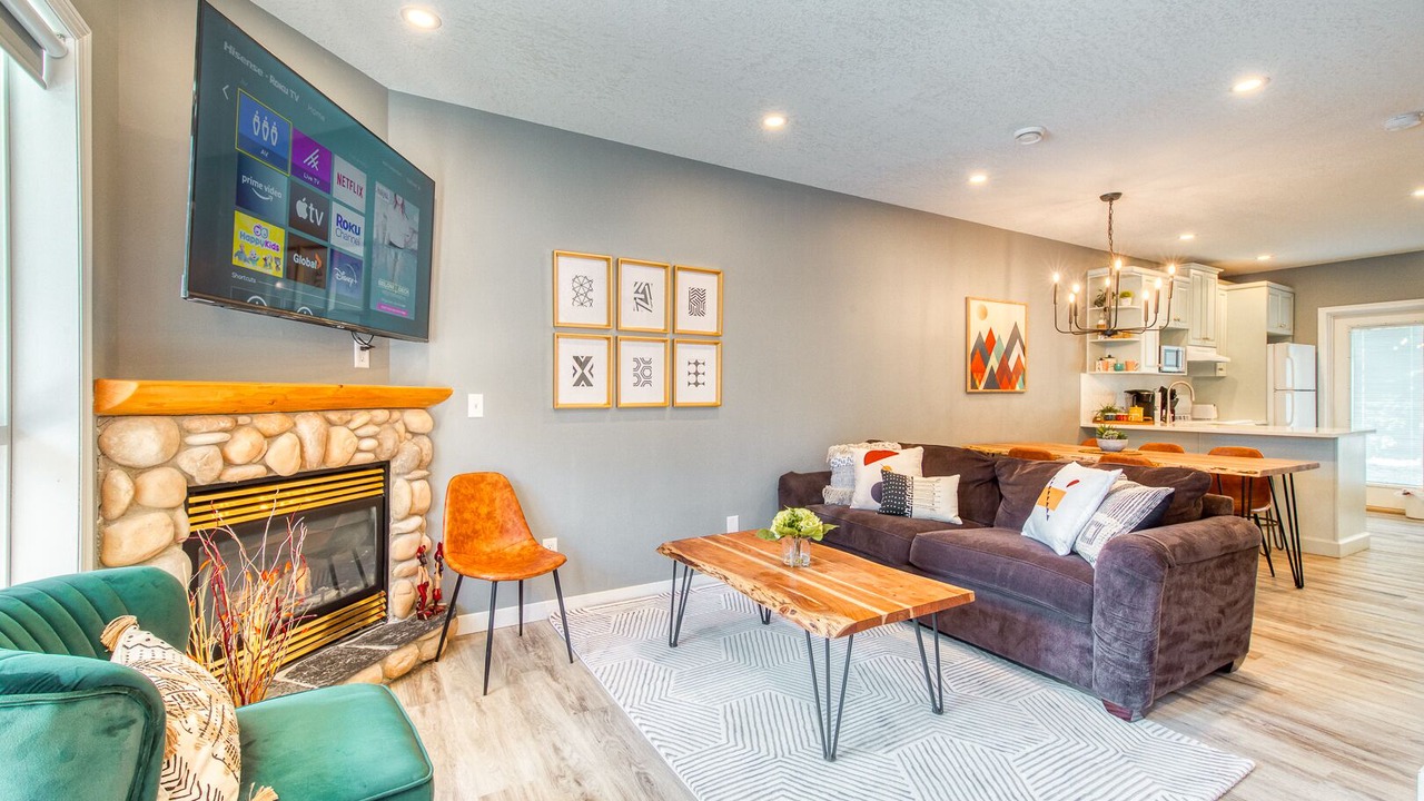 Photo of Livingroom in Harvie Heights