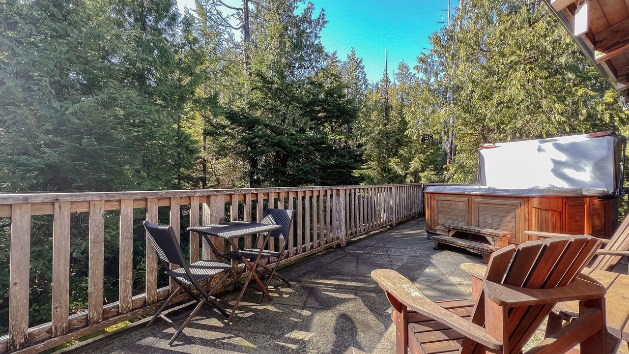 Photo of Others in Tofino